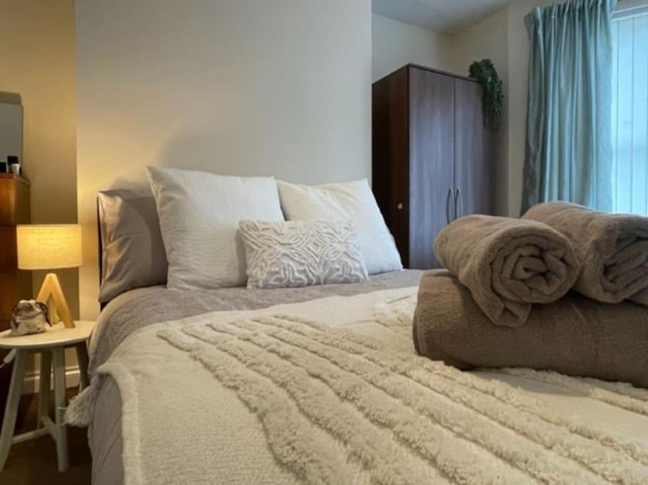 5 Bedroom, Sleeps 9 - Base To Explore Liverpool And Beyond Eksteriør billede