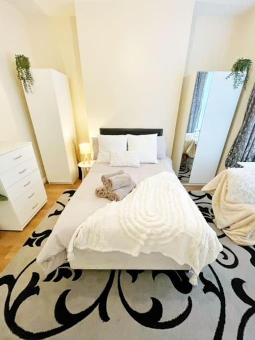 5 Bedroom, Sleeps 9 - Base To Explore Liverpool And Beyond Eksteriør billede