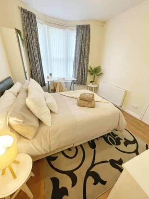 5 Bedroom, Sleeps 9 - Base To Explore Liverpool And Beyond Eksteriør billede