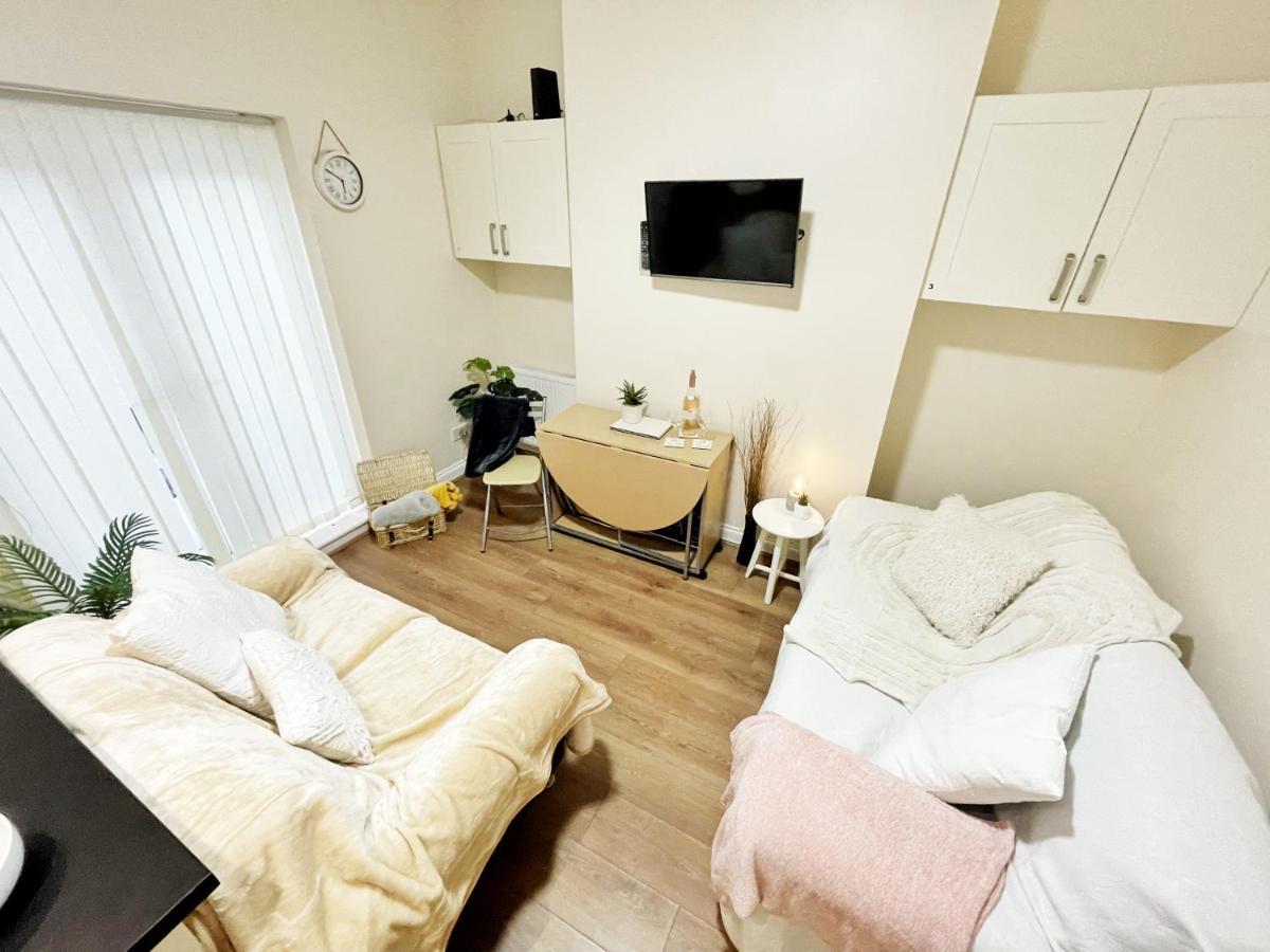 5 Bedroom, Sleeps 9 - Base To Explore Liverpool And Beyond Eksteriør billede
