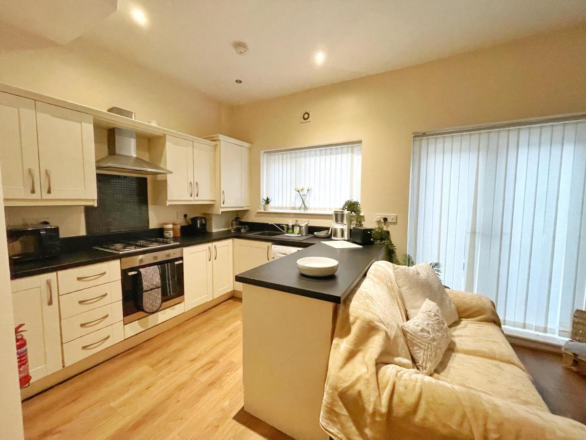 5 Bedroom, Sleeps 9 - Base To Explore Liverpool And Beyond Eksteriør billede